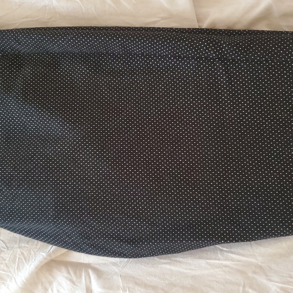 Old Navy Black/White dot leggings womens sz m - Picture 4 of 4